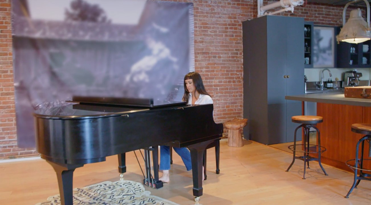 La chanteuse Vanessa Carlton nous ouvre les portes de son loft