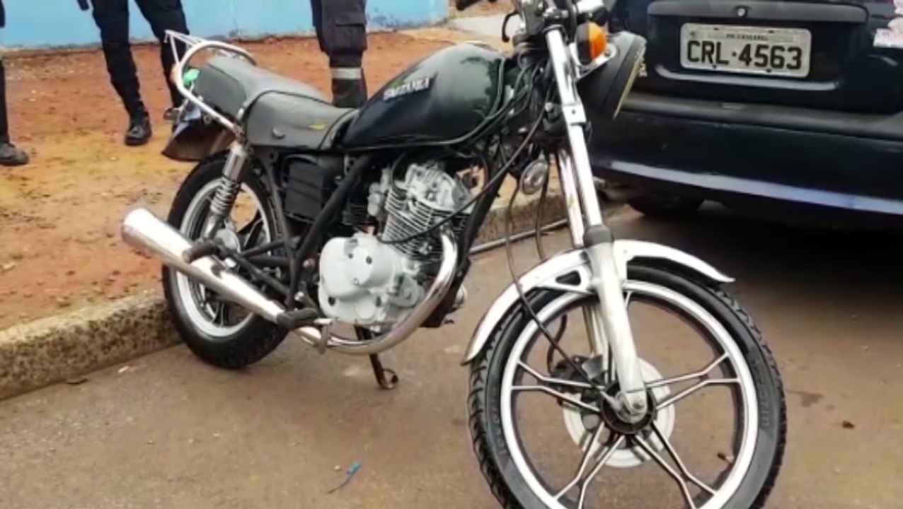 Após visualizarem moto sem placa, agentes apreendem moto na Rua Cuiabá