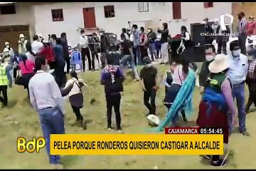 Ronderos tratan de castigan a un alcalde por incumplir con obra