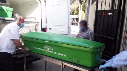 Halı balyasının altında kalan işçi hayatını kaybetti