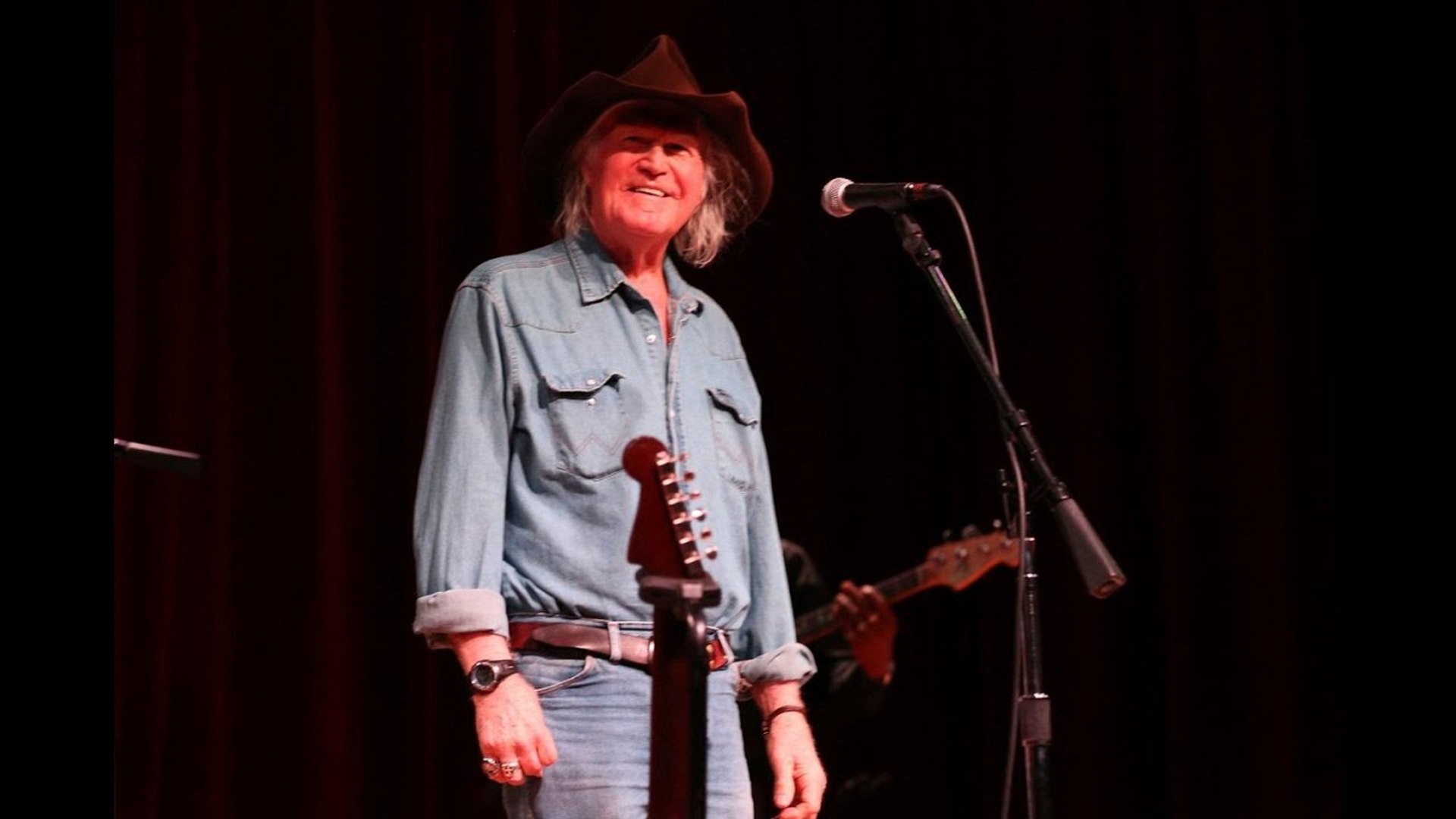⁣Country singer Billy Joe Shaver dead at 81