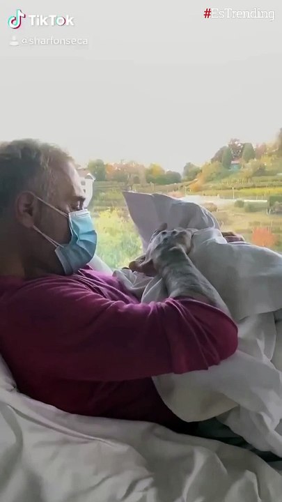 El tierno video de Gianluca Vacchi con su bebé en los brazos