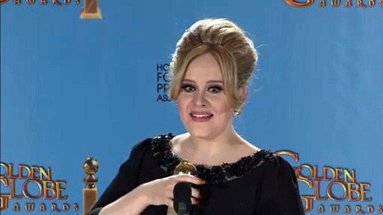 Adele treats Saturday Night Live crew to Caribbean meal