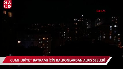 Cumhuriyet coşkusu balkonlarda