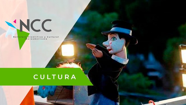 Des­de azo­teas, ar­tis­tas me­xi­ca­nos rea­li­zan es­pec­tácu­los de tea­tro gui­ñol