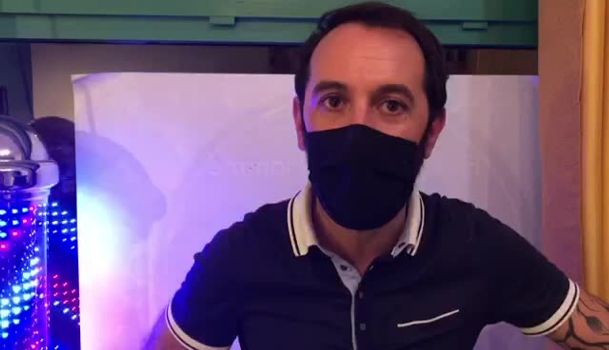 Marc Antoine Lemasson, coiffeur à Pont Sainte-Marie (MM coiffure By Marc) se prépare au confinement.