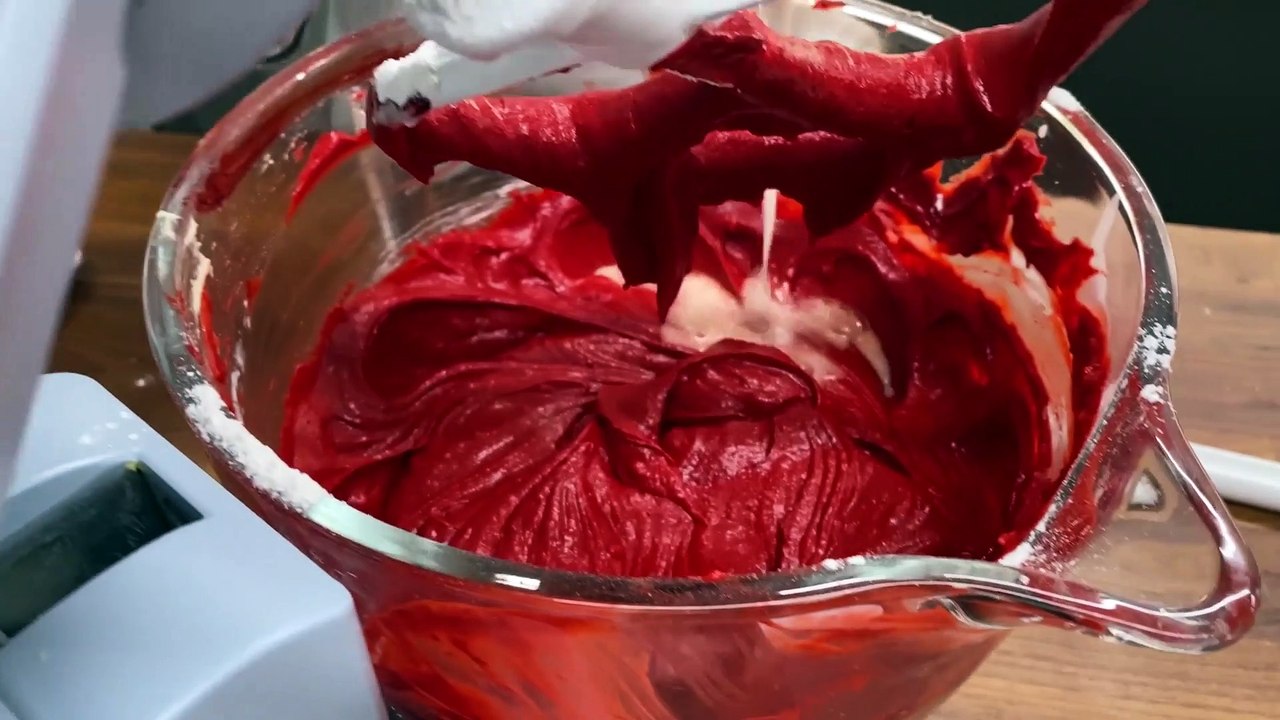 Learn How To Make Magnolia Bakery's Red Velvet Banana Pudding At Home