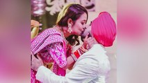 Neha Kakkar की Rohanpreet के साथ अब तक की सबसे Romantic Photo,Kiss करते दिखे दोनों । Boldsky