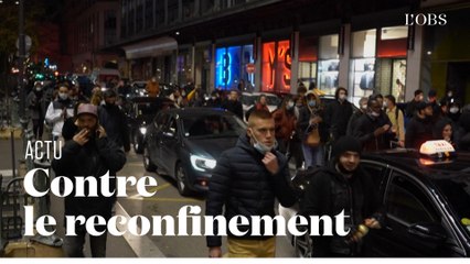 Manifestation sauvage à Paris contre le reconfinement dû au Covid-19