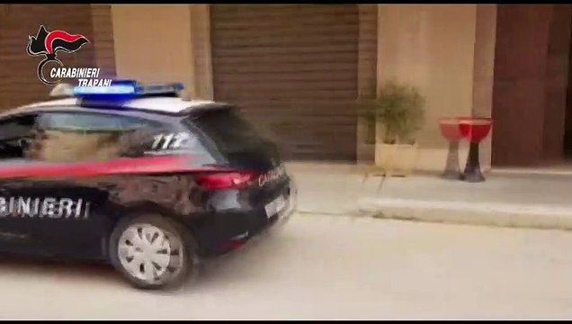 Campobello di Mazara (TP) - Sorpresi a rubare sabbia rossa 2 arresti (29.10.20)