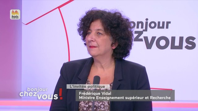 « Les valeurs de la laïcité, de la République, ça ne se discute pas », affirme Frédérique Vidal