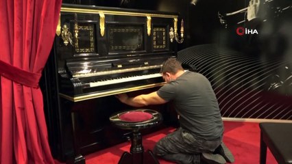 156 yıllık Amerikan yapımı tarihi piyano müzenin ilgi odağı oldu