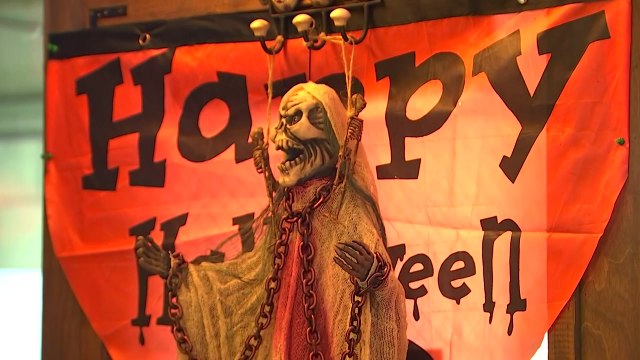 '핼러윈 D-1'...이태원은 '설렘 반 긴장 반' / YTN