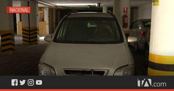 Delincuentes ingresaron a un condominio y desmantelan 3 vehículos