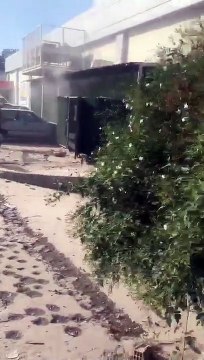 İzmir'de 6,6 büyüklüğünde deprem! Yıkılan binalar var!