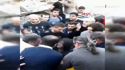 Enkaz altından bir kişi sağ çıkarıldı