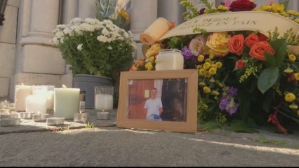 Knife attack in French city Nice leaves three dead