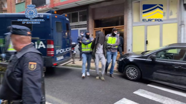 La Policía Nacional detiene a dos reclutadores de DAESH