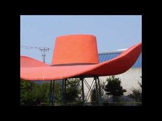 World's tallest Hat - How Did they Make it? Interesting Report in Urdu