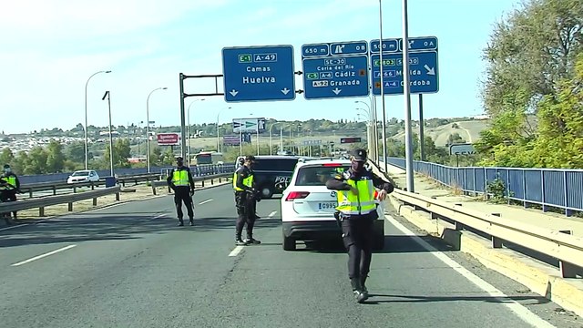 Normalidad en carreteras y trenes en la operación 'no salida' de Todos los Santos