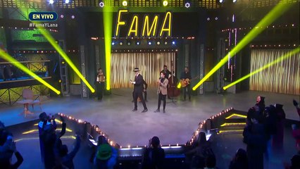 Leo cambió de look y aprovechó para sorprender a su novia en el escenario. | Todos Quieren Fama