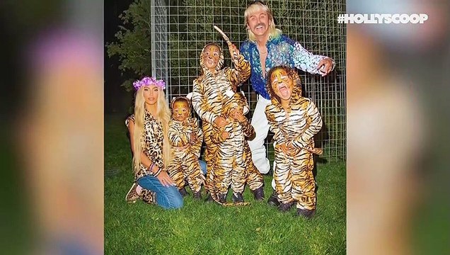 Kardashian & Jenners Show Off All Their CRAZY Halloween 2020 Costumes!