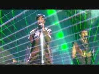 Rihanna & The Klaxons Live @ The Brits 2008