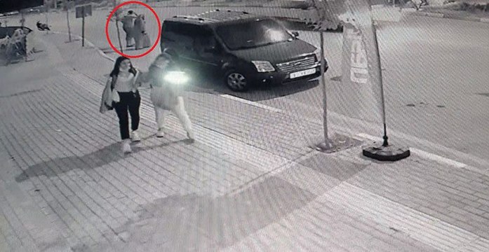 Yaya geçidinde otomobilin çarptığı anne öldü, oğlu yaralandı