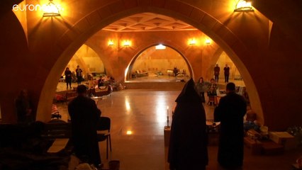 شاهد: قداس في ملجأ في عز الحرب ودعوات بأن يعم السلام في ناغورني قره باغ