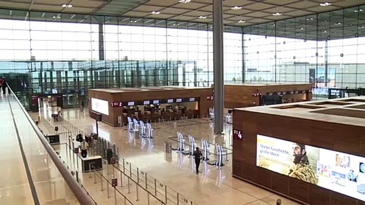 BER: Flughafen-Eröffnung mit Hindernissen