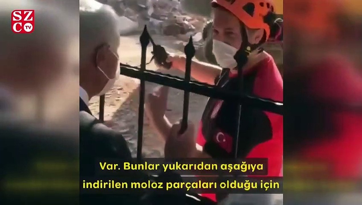 Koray Aydın, 99 depremini hatırlatarak enkaz al...