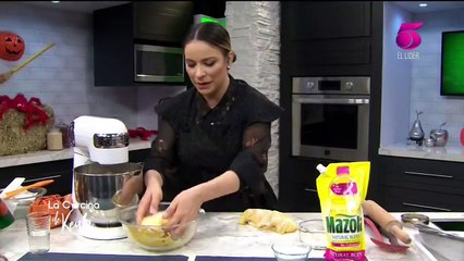 La Cocina de Keyla - Donas Gritonas, Calabacitas con queso, Mini Pizzas de Halloween, Coctel de Manos Flotantes