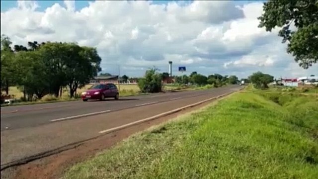 Armados com revólver, ladrões cometem assalto em posto de combustível