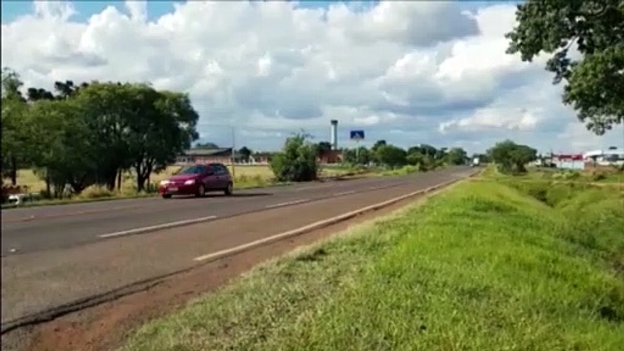 Armados com revólver, ladrões cometem assalto em posto de combustível