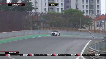 Mercedes Challenge Interlagos 2020 3 Race 2 Mini Cooper Invades Racetrack