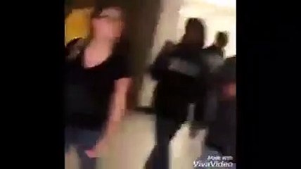 Pelea fuera del cuadrilátero Jhon Cena las Separa  | Random Para Todos