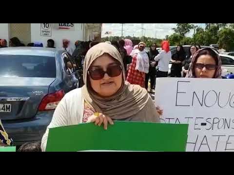 Brave Pakistani Women in Australia Staged a Demonstration to Show Solidarity with Pak Army