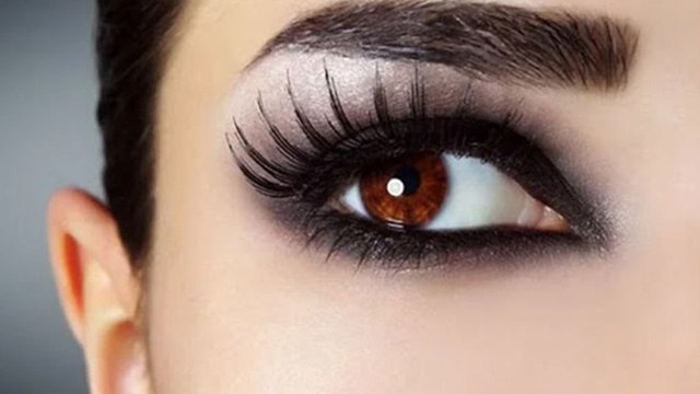 काजल को फैलने से रोकने के लिए अपनाएं ये तरीका । How To Prevent Kajal From Smugding । Boldsky