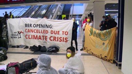 Inauguração do novo aeroporto internacional de Berlim