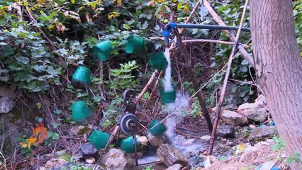 باستخدام النواعير والدواليب.. شاب بإقليم كردستان العراق يولد الكهرباء لمنزله