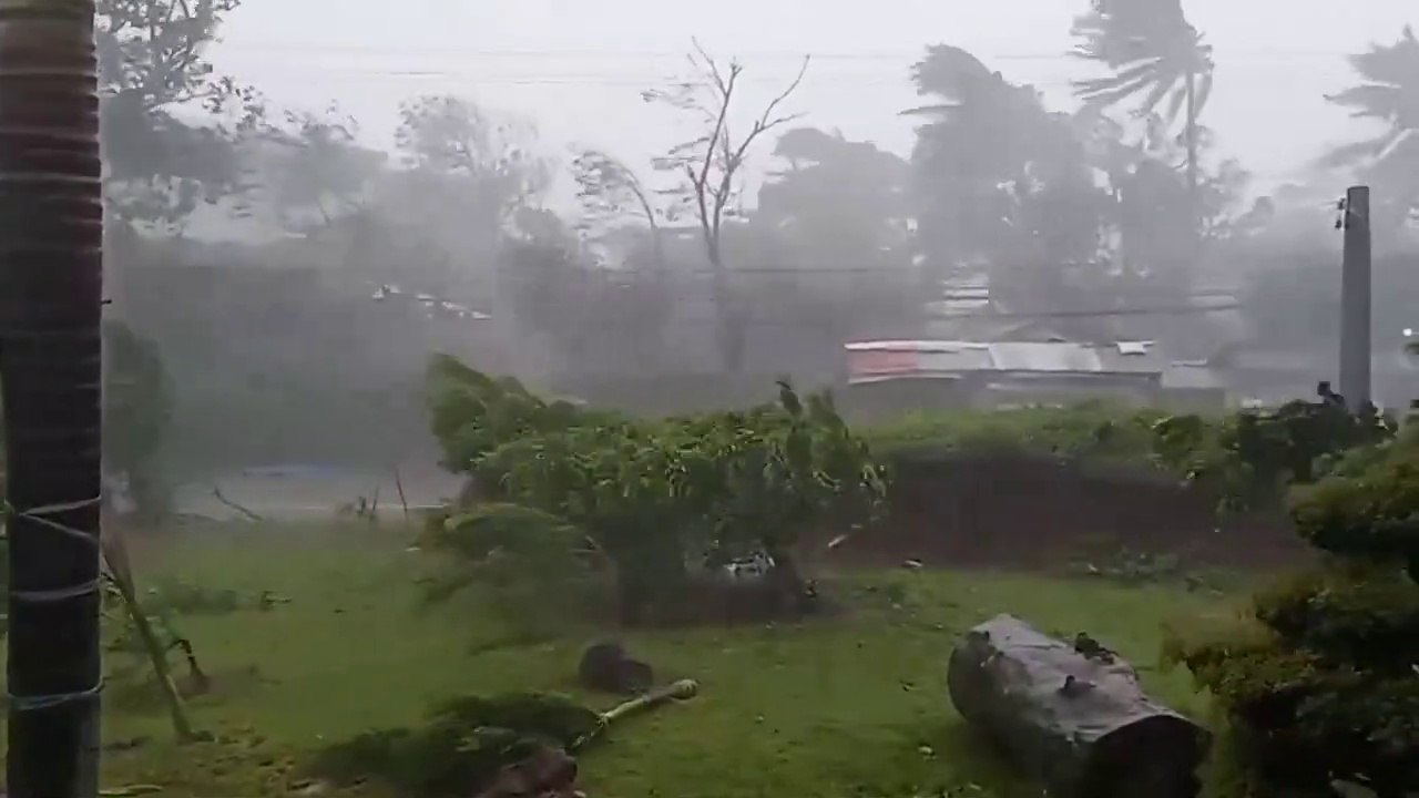Le Super-Typhon Goni s'abat sur les Philippines en catégorie 5 ! 01 Novembre 2020