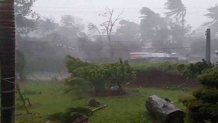 Le Super-Typhon Goni s'abat sur les Philippines en catégorie 5 ! 01 Novembre 2020