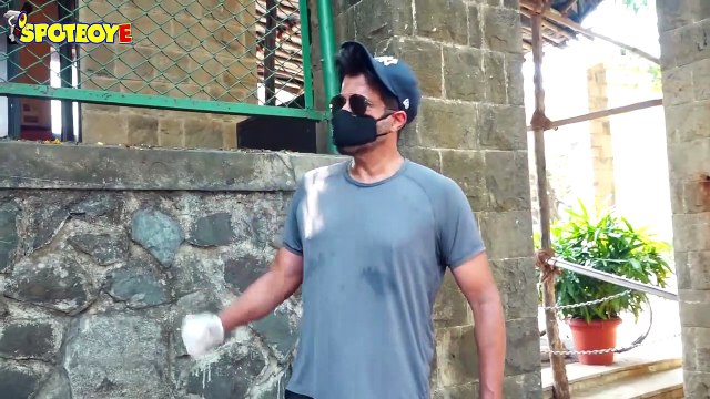 Ekta Kapoor & Anil Kapoor Snapped Walking and Exercising | SpotboyE