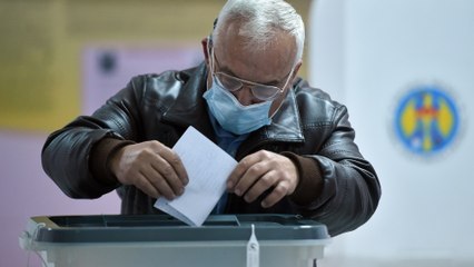 Moldovans vote in presidential election under Moscow's gaze