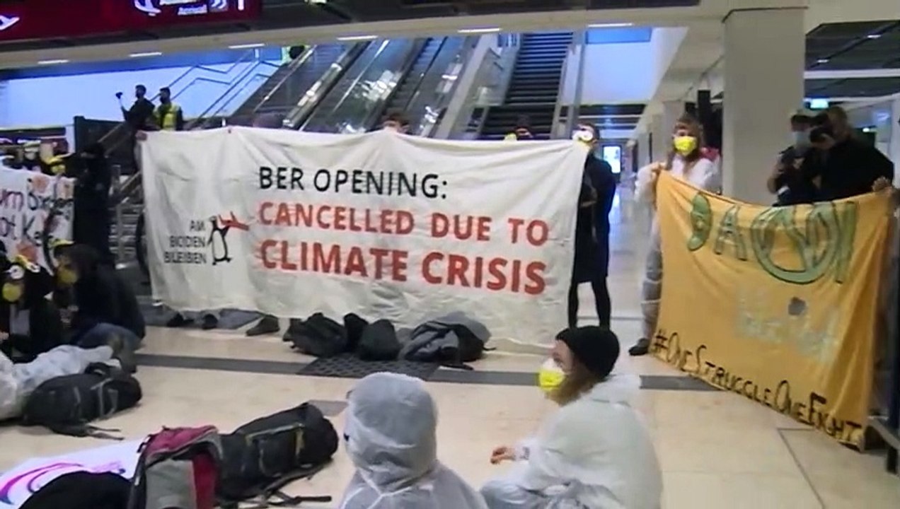 Hello, london: erster offizieller (und reibungsloser) flug ab ber