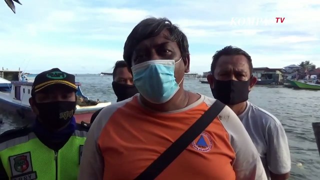 Parkir Sembarangan, Mobil Nyaris Tenggelam Ditarik Ombak