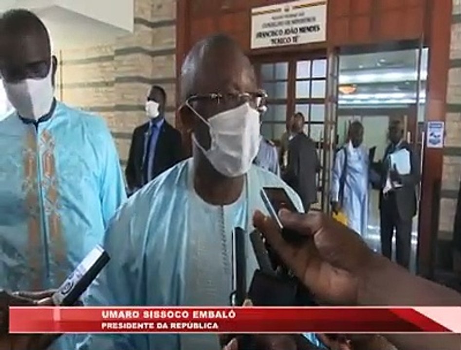 Crise sociopolitique en Guinée : Umaro Sissoco Embaló offre sa médiation...