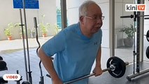 Najib Razak 'cabar' orang ramai amal gaya hidup sihat
