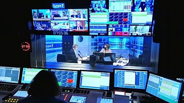 Anne Hidalgo : Les Parisiens sont partis, les blindés à Deauville et les très blindés à Dubaï (Canteloup)