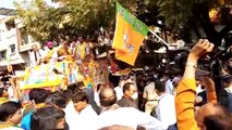 मुख्यमंत्री शिवराज सिंह चौहान ने शामगढ़ में किया रोड शो